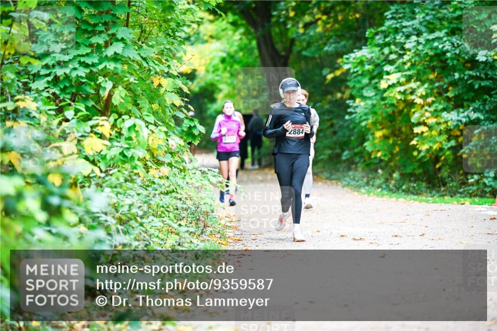 12.10.2025 - Bramfelder Halbmarathon 2025 Dr. Thomas Lammeyer http://msf.ph/oto/9359587 12.10.2025 11:08:45 Laufen 2712, 2884 meine-sportfotos.de