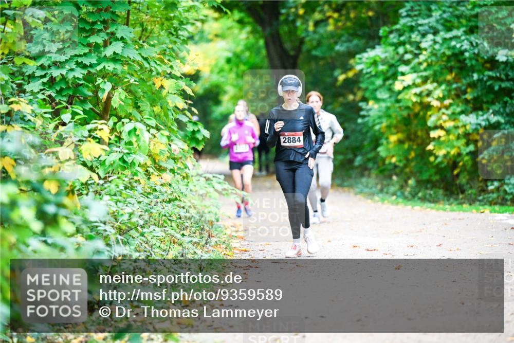 12.10.2025 - Bramfelder Halbmarathon 2025 Dr. Thomas Lammeyer http://msf.ph/oto/9359589 12.10.2025 11:08:45 Laufen 2884 meine-sportfotos.de