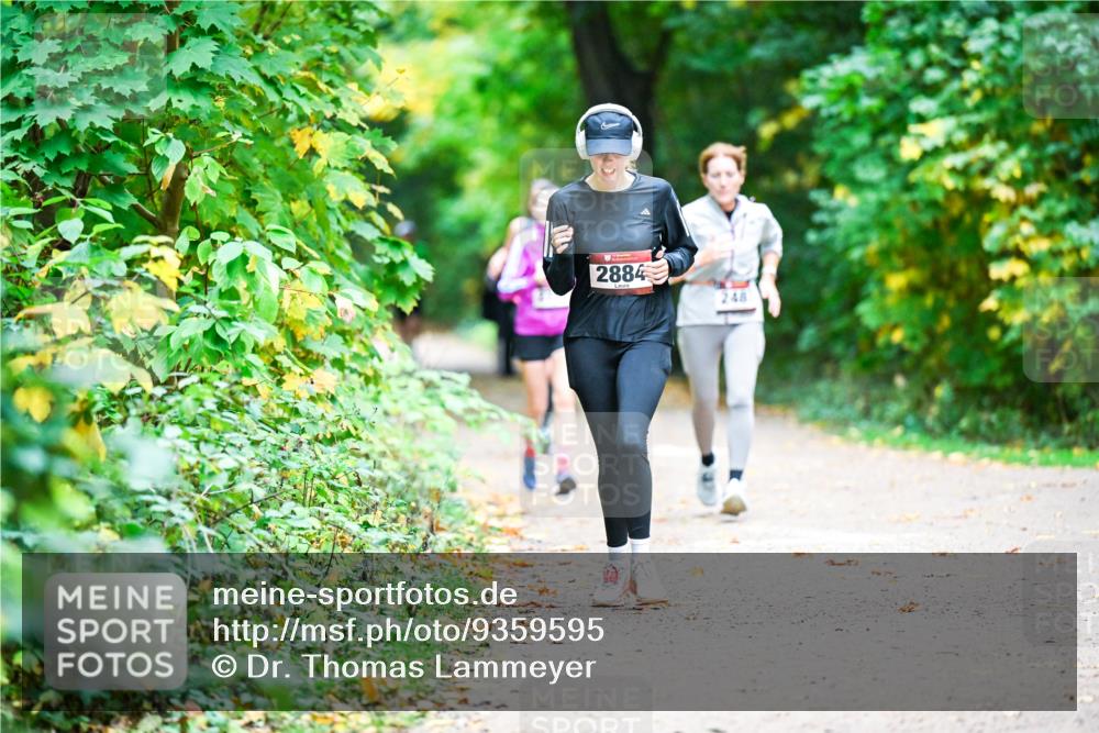 12.10.2025 - Bramfelder Halbmarathon 2025 Dr. Thomas Lammeyer http://msf.ph/oto/9359595 12.10.2025 11:08:46 Laufen 2884, 248 meine-sportfotos.de