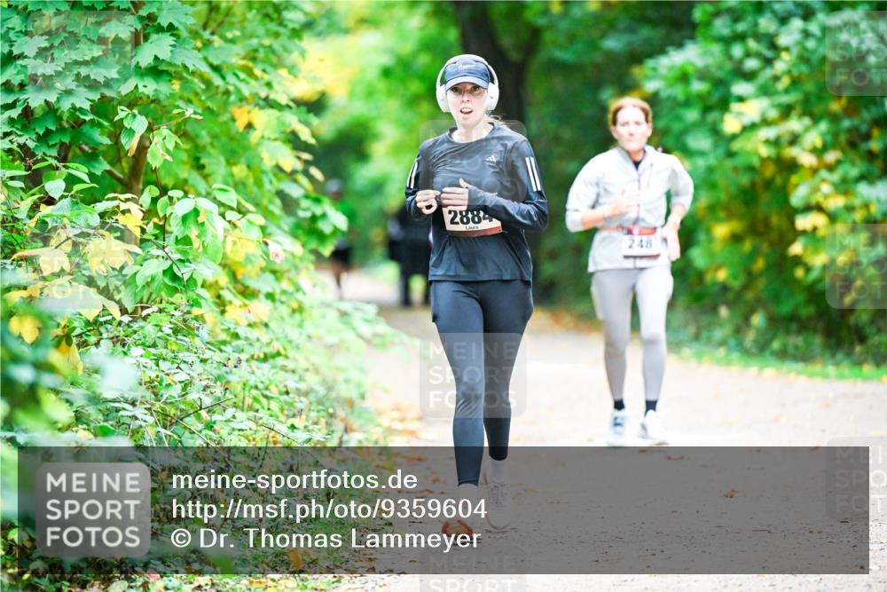 12.10.2025 - Bramfelder Halbmarathon 2025 Dr. Thomas Lammeyer http://msf.ph/oto/9359604 12.10.2025 11:08:47 Laufen 2884, 248 meine-sportfotos.de