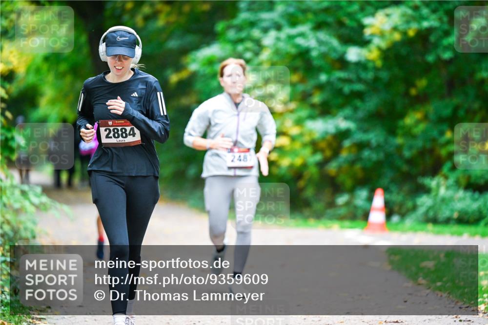 12.10.2025 - Bramfelder Halbmarathon 2025 Dr. Thomas Lammeyer http://msf.ph/oto/9359609 12.10.2025 11:08:49 Laufen 2884, 248 meine-sportfotos.de