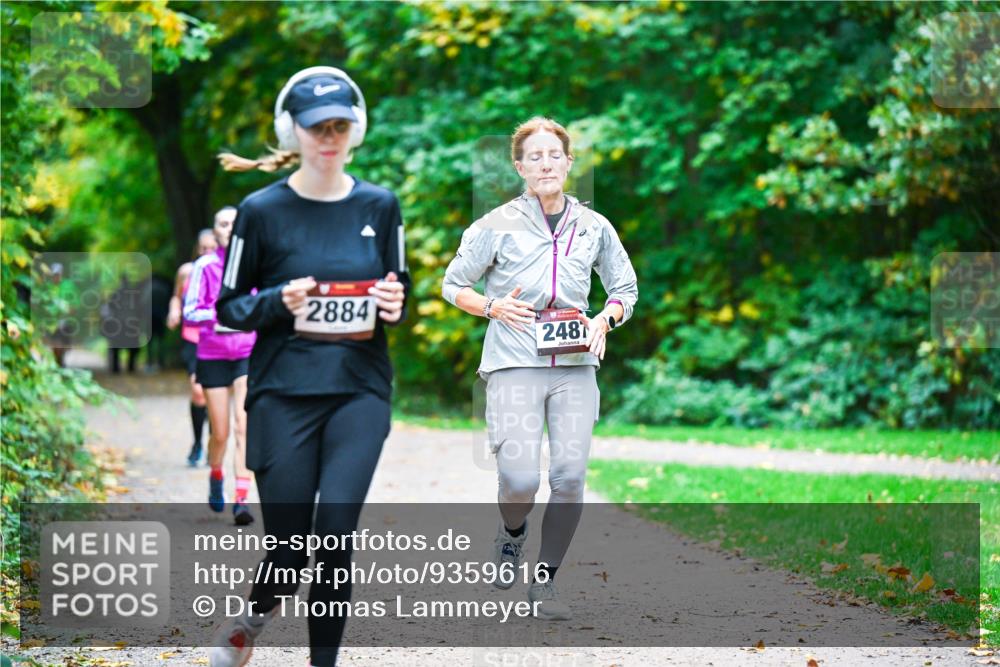 12.10.2025 - Bramfelder Halbmarathon 2025 Dr. Thomas Lammeyer http://msf.ph/oto/9359616 12.10.2025 11:08:51 Laufen 2884, 2487 meine-sportfotos.de
