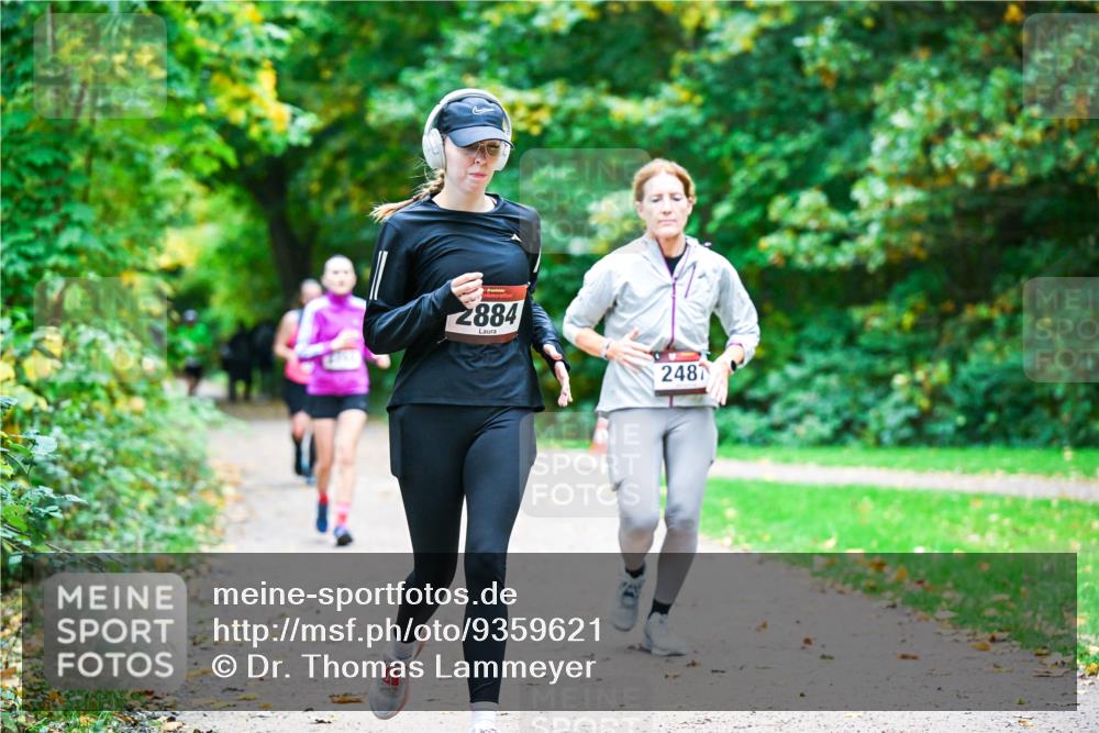 12.10.2025 - Bramfelder Halbmarathon 2025 Dr. Thomas Lammeyer http://msf.ph/oto/9359621 12.10.2025 11:08:52 Laufen 2884, 2487 meine-sportfotos.de