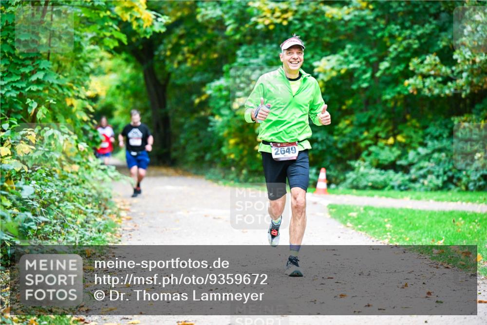 12.10.2025 - Bramfelder Halbmarathon 2025 Dr. Thomas Lammeyer http://msf.ph/oto/9359672 12.10.2025 11:09:04 Laufen 2649 meine-sportfotos.de
