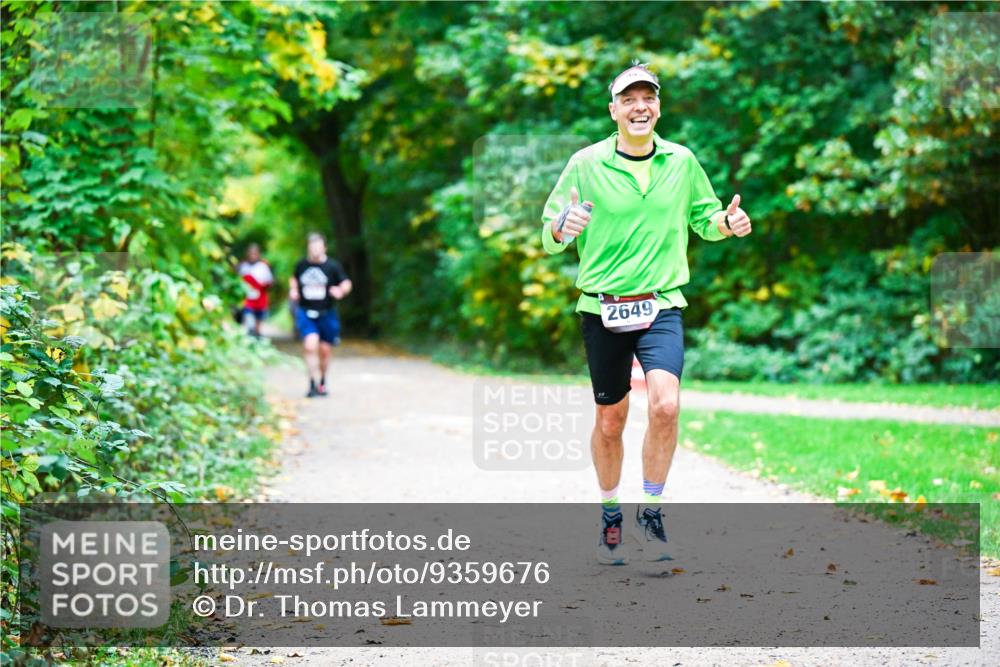 12.10.2025 - Bramfelder Halbmarathon 2025 Dr. Thomas Lammeyer http://msf.ph/oto/9359676 12.10.2025 11:09:05 Laufen 2649 meine-sportfotos.de