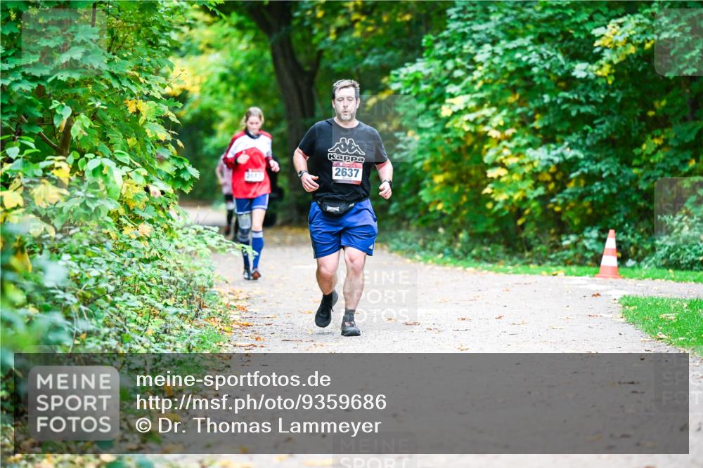 12.10.2025 - Bramfelder Halbmarathon 2025 Dr. Thomas Lammeyer http://msf.ph/oto/9359686 12.10.2025 11:09:10 Laufen 38883, 2637 meine-sportfotos.de