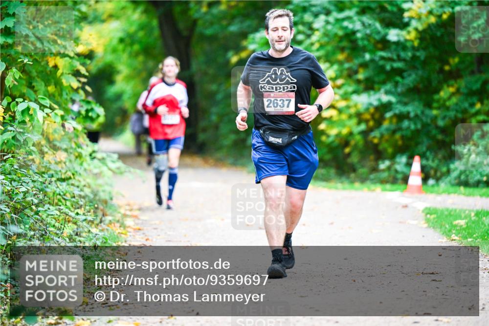 12.10.2025 - Bramfelder Halbmarathon 2025 Dr. Thomas Lammeyer http://msf.ph/oto/9359697 12.10.2025 11:09:12 Laufen 2637 meine-sportfotos.de
