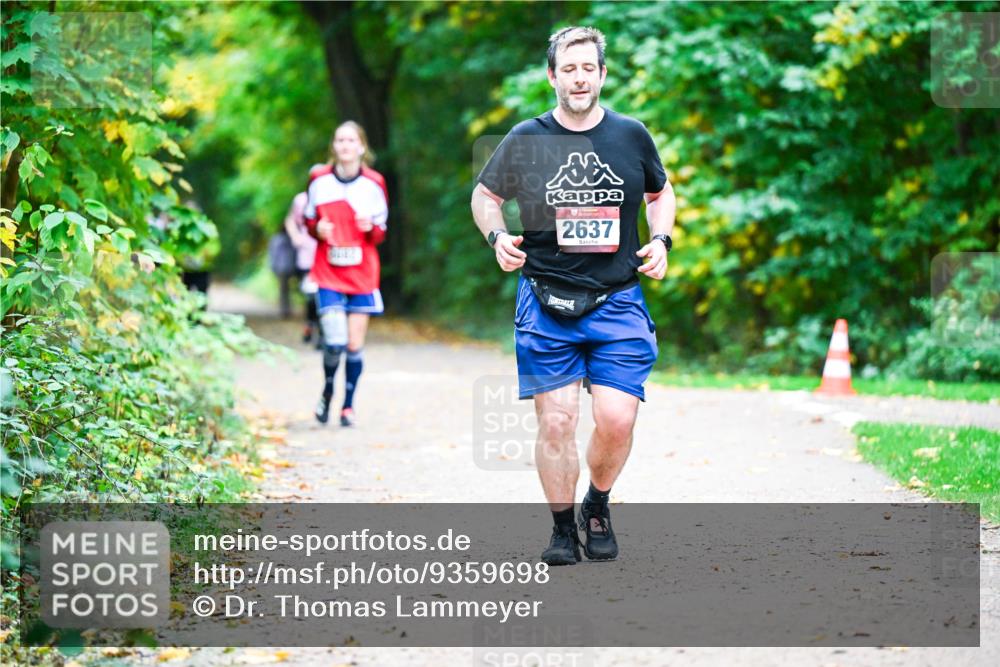 12.10.2025 - Bramfelder Halbmarathon 2025 Dr. Thomas Lammeyer http://msf.ph/oto/9359698 12.10.2025 11:09:12 Laufen 2637 meine-sportfotos.de