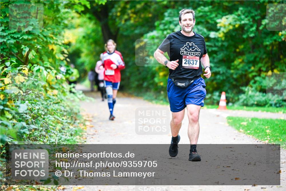 12.10.2025 - Bramfelder Halbmarathon 2025 Dr. Thomas Lammeyer http://msf.ph/oto/9359705 12.10.2025 11:09:13 Laufen 2637 meine-sportfotos.de