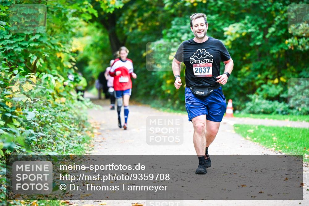 12.10.2025 - Bramfelder Halbmarathon 2025 Dr. Thomas Lammeyer http://msf.ph/oto/9359708 12.10.2025 11:09:14 Laufen 2637 meine-sportfotos.de