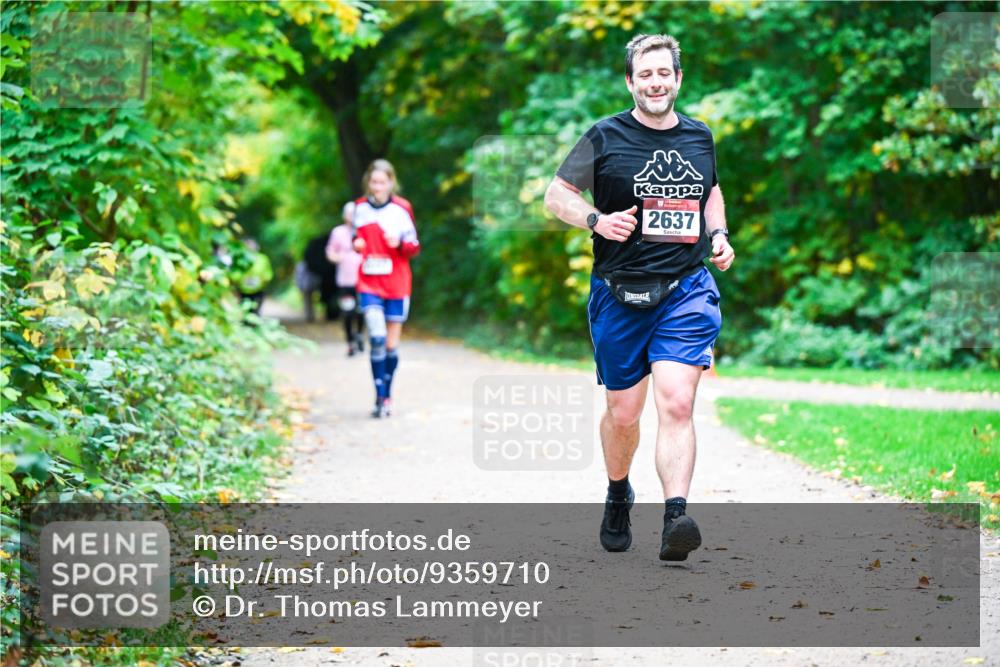 12.10.2025 - Bramfelder Halbmarathon 2025 Dr. Thomas Lammeyer http://msf.ph/oto/9359710 12.10.2025 11:09:14 Laufen 2637 meine-sportfotos.de