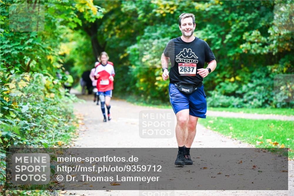 12.10.2025 - Bramfelder Halbmarathon 2025 Dr. Thomas Lammeyer http://msf.ph/oto/9359712 12.10.2025 11:09:14 Laufen 2637 meine-sportfotos.de