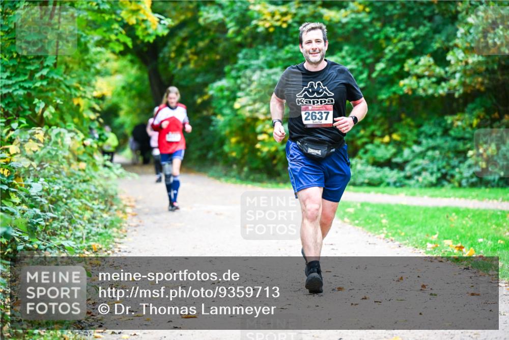 12.10.2025 - Bramfelder Halbmarathon 2025 Dr. Thomas Lammeyer http://msf.ph/oto/9359713 12.10.2025 11:09:14 Laufen 2637 meine-sportfotos.de