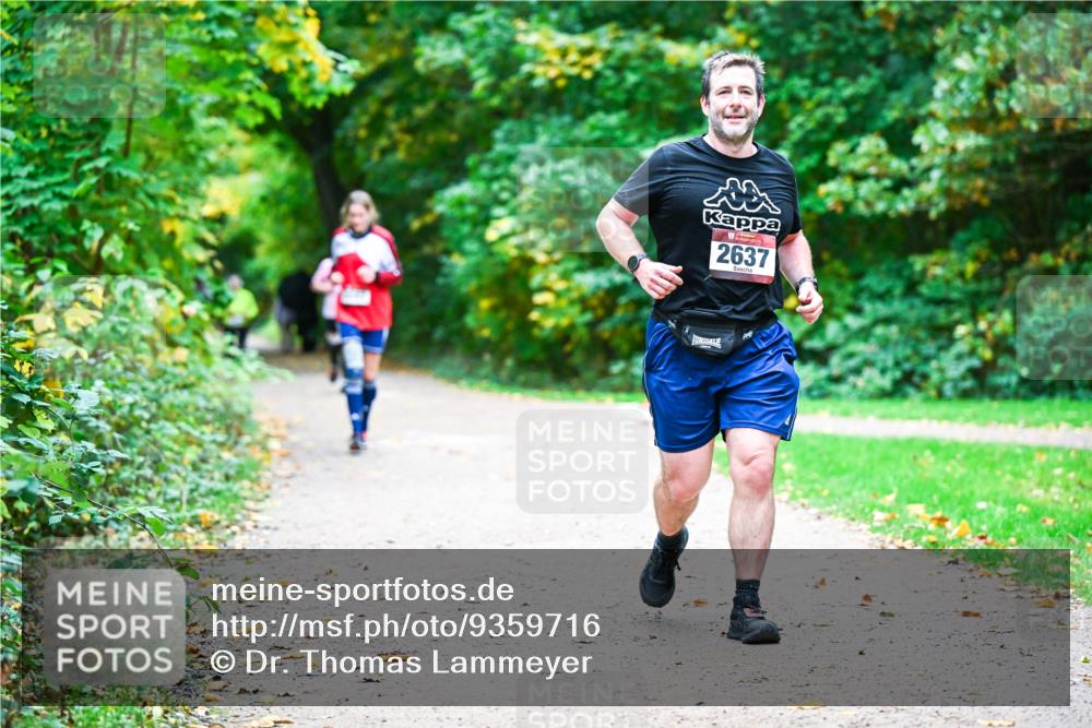 12.10.2025 - Bramfelder Halbmarathon 2025 Dr. Thomas Lammeyer http://msf.ph/oto/9359716 12.10.2025 11:09:15 Laufen 2637 meine-sportfotos.de