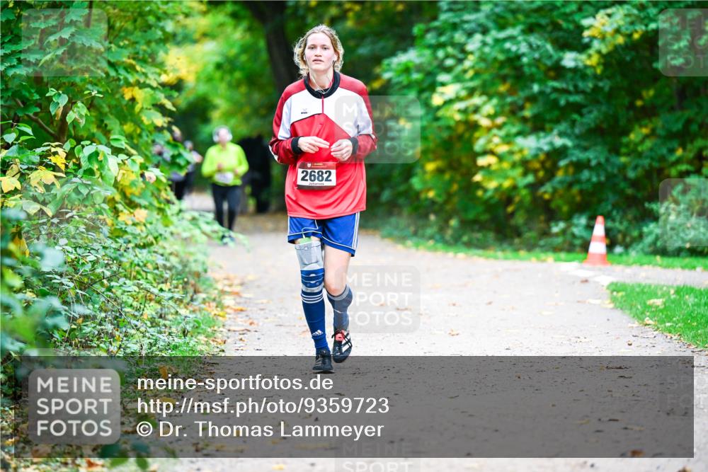 12.10.2025 - Bramfelder Halbmarathon 2025 Dr. Thomas Lammeyer http://msf.ph/oto/9359723 12.10.2025 11:09:18 Laufen 2682 meine-sportfotos.de