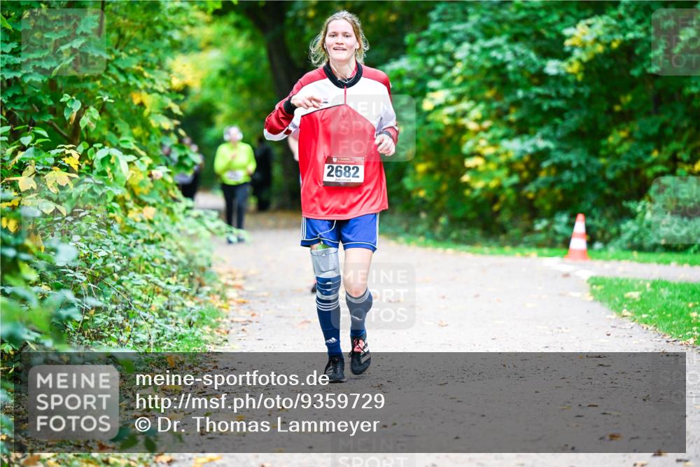 12.10.2025 - Bramfelder Halbmarathon 2025 Dr. Thomas Lammeyer http://msf.ph/oto/9359729 12.10.2025 11:09:19 Laufen 2682 meine-sportfotos.de
