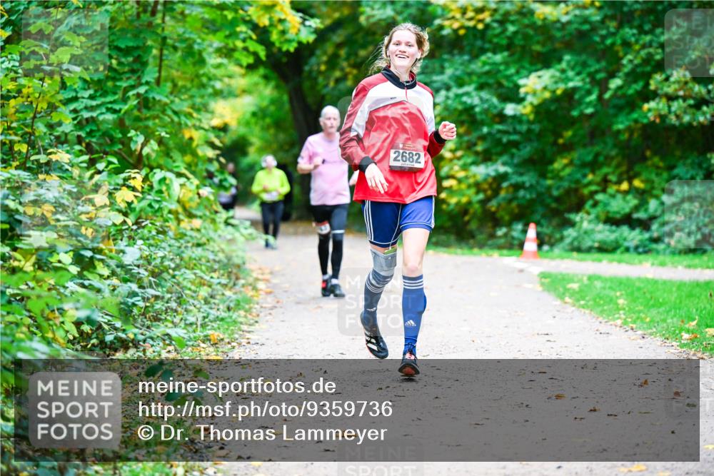 12.10.2025 - Bramfelder Halbmarathon 2025 Dr. Thomas Lammeyer http://msf.ph/oto/9359736 12.10.2025 11:09:20 Laufen 2682 meine-sportfotos.de
