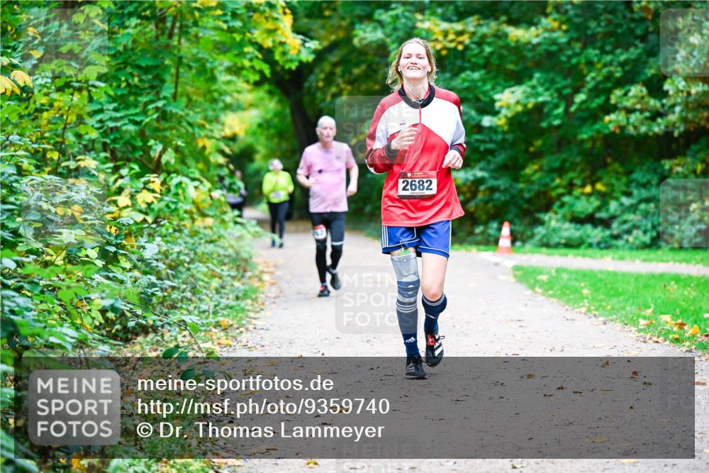 12.10.2025 - Bramfelder Halbmarathon 2025 Dr. Thomas Lammeyer http://msf.ph/oto/9359740 12.10.2025 11:09:20 Laufen 2682 meine-sportfotos.de