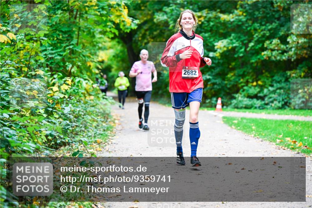 12.10.2025 - Bramfelder Halbmarathon 2025 Dr. Thomas Lammeyer http://msf.ph/oto/9359741 12.10.2025 11:09:20 Laufen 2682 meine-sportfotos.de