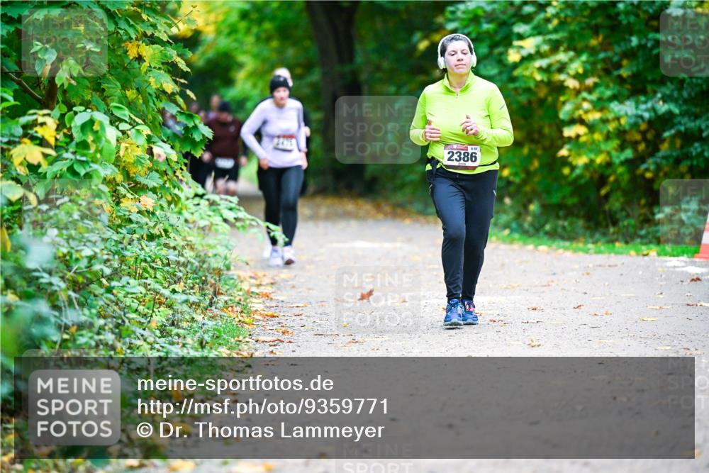 12.10.2025 - Bramfelder Halbmarathon 2025 Dr. Thomas Lammeyer http://msf.ph/oto/9359771 12.10.2025 11:09:28 Laufen 2386 meine-sportfotos.de