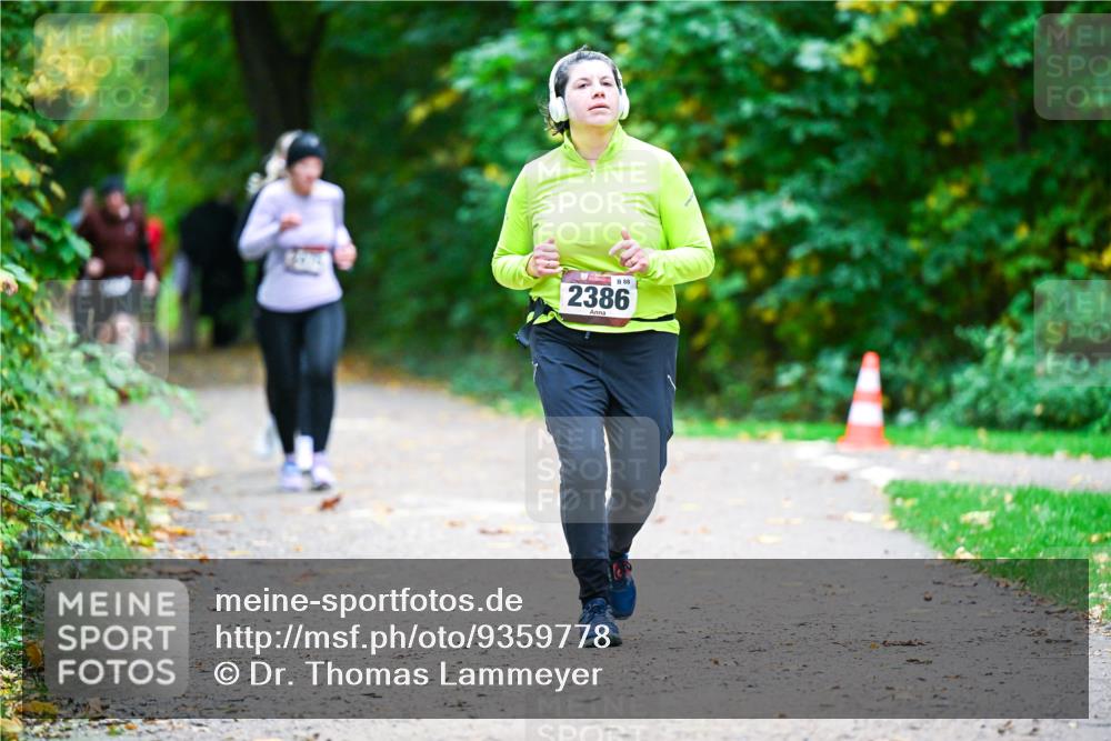 12.10.2025 - Bramfelder Halbmarathon 2025 Dr. Thomas Lammeyer http://msf.ph/oto/9359778 12.10.2025 11:09:30 Laufen 88, 2386 meine-sportfotos.de