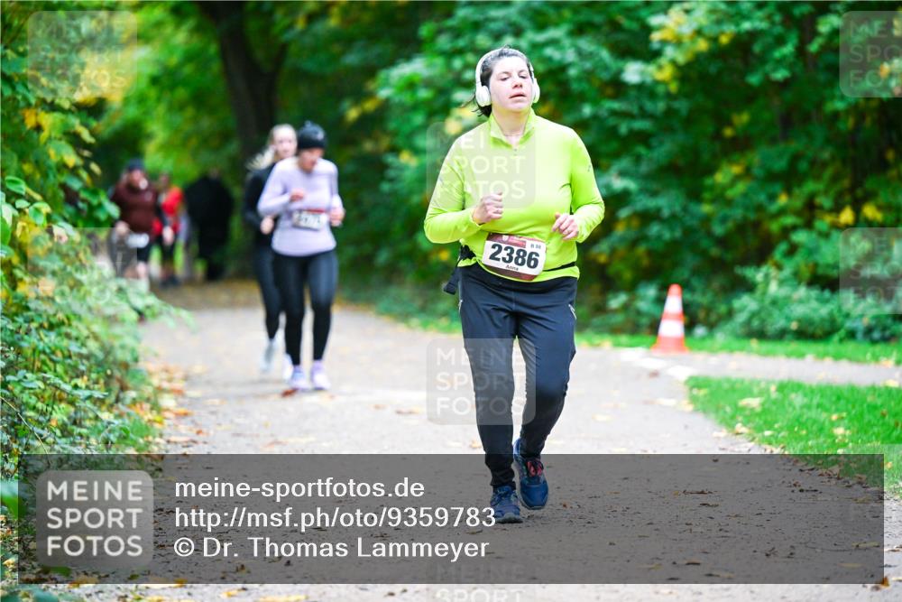 12.10.2025 - Bramfelder Halbmarathon 2025 Dr. Thomas Lammeyer http://msf.ph/oto/9359783 12.10.2025 11:09:31 Laufen 2386 meine-sportfotos.de