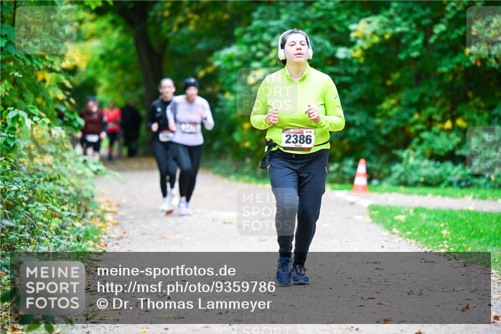12.10.2025 - Bramfelder Halbmarathon 2025 Dr. Thomas Lammeyer http://msf.ph/oto/9359786 12.10.2025 11:09:31 Laufen 88, 2386 meine-sportfotos.de
