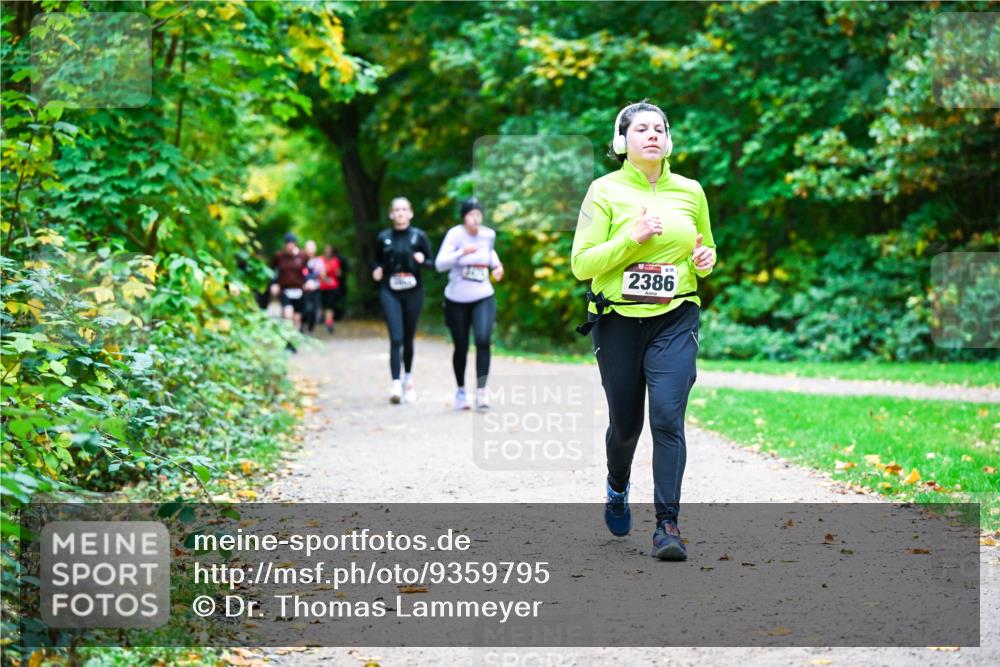 12.10.2025 - Bramfelder Halbmarathon 2025 Dr. Thomas Lammeyer http://msf.ph/oto/9359795 12.10.2025 11:09:32 Laufen 2386 meine-sportfotos.de