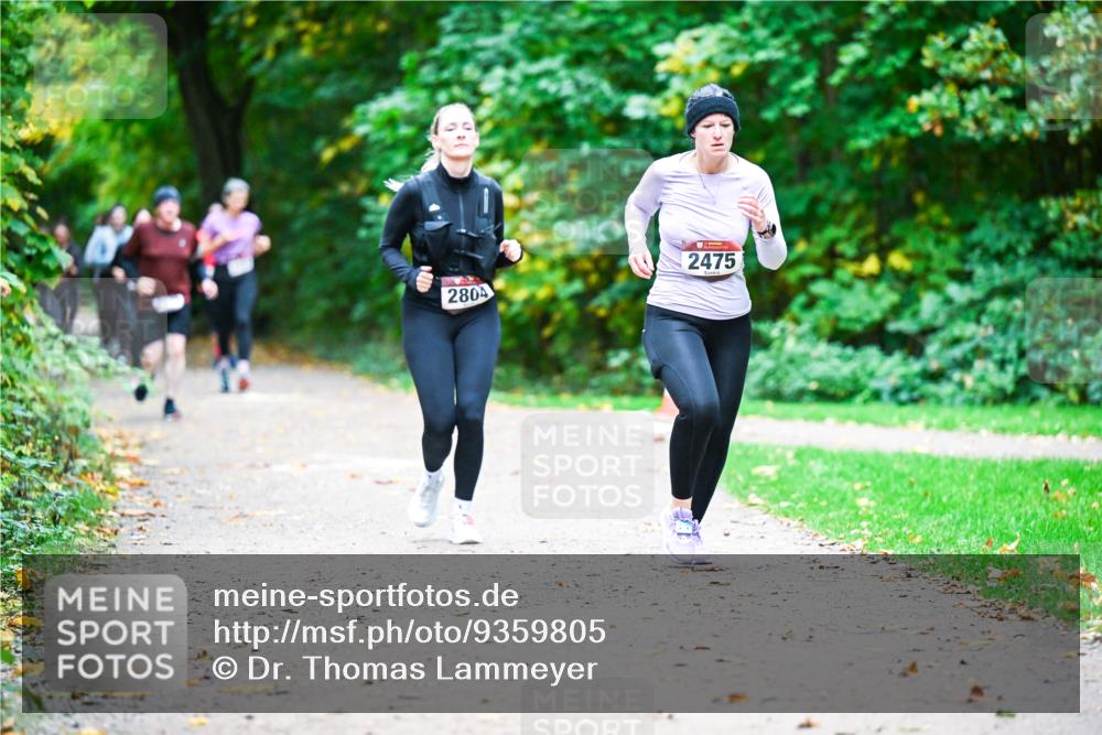 12.10.2025 - Bramfelder Halbmarathon 2025 Dr. Thomas Lammeyer http://msf.ph/oto/9359805 12.10.2025 11:09:35 Laufen 2475, 2804 meine-sportfotos.de