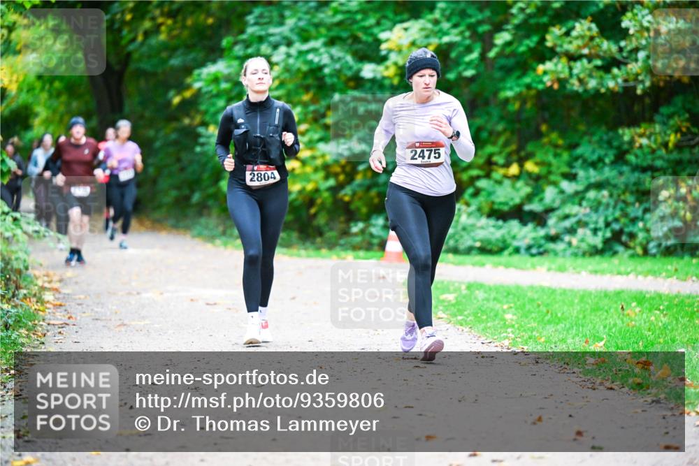 12.10.2025 - Bramfelder Halbmarathon 2025 Dr. Thomas Lammeyer http://msf.ph/oto/9359806 12.10.2025 11:09:35 Laufen 2475, 2804 meine-sportfotos.de
