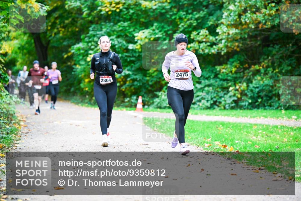 12.10.2025 - Bramfelder Halbmarathon 2025 Dr. Thomas Lammeyer http://msf.ph/oto/9359812 12.10.2025 11:09:36 Laufen 2475, 2804 meine-sportfotos.de