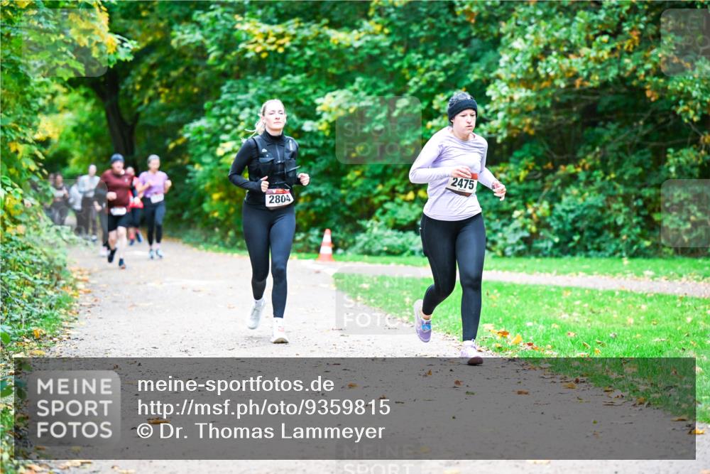 12.10.2025 - Bramfelder Halbmarathon 2025 Dr. Thomas Lammeyer http://msf.ph/oto/9359815 12.10.2025 11:09:36 Laufen 2804, 2475 meine-sportfotos.de