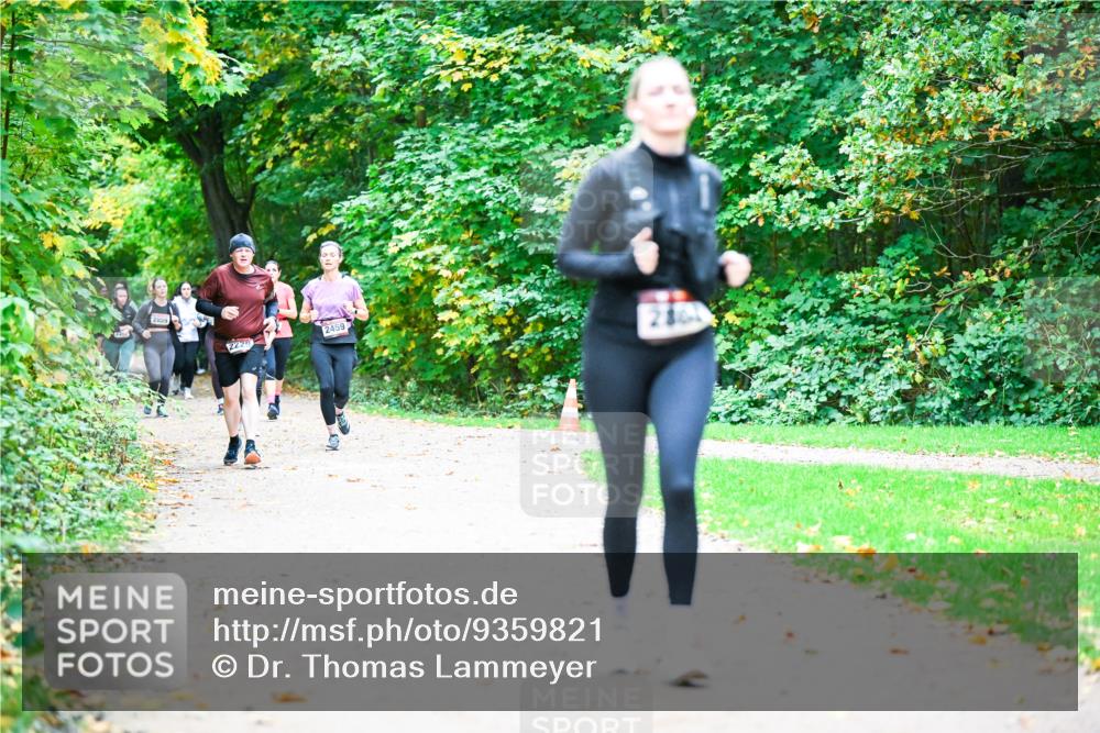 12.10.2025 - Bramfelder Halbmarathon 2025 Dr. Thomas Lammeyer http://msf.ph/oto/9359821 12.10.2025 11:09:38 Laufen 2859, 2229, 2459 meine-sportfotos.de