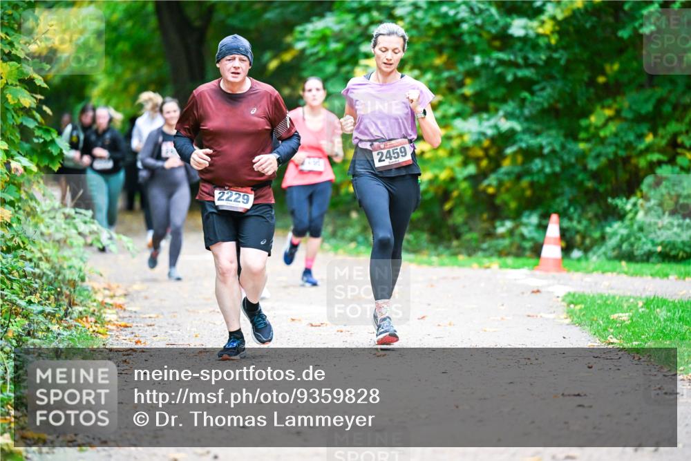12.10.2025 - Bramfelder Halbmarathon 2025 Dr. Thomas Lammeyer http://msf.ph/oto/9359828 12.10.2025 11:09:41 Laufen 2229, 2459 meine-sportfotos.de