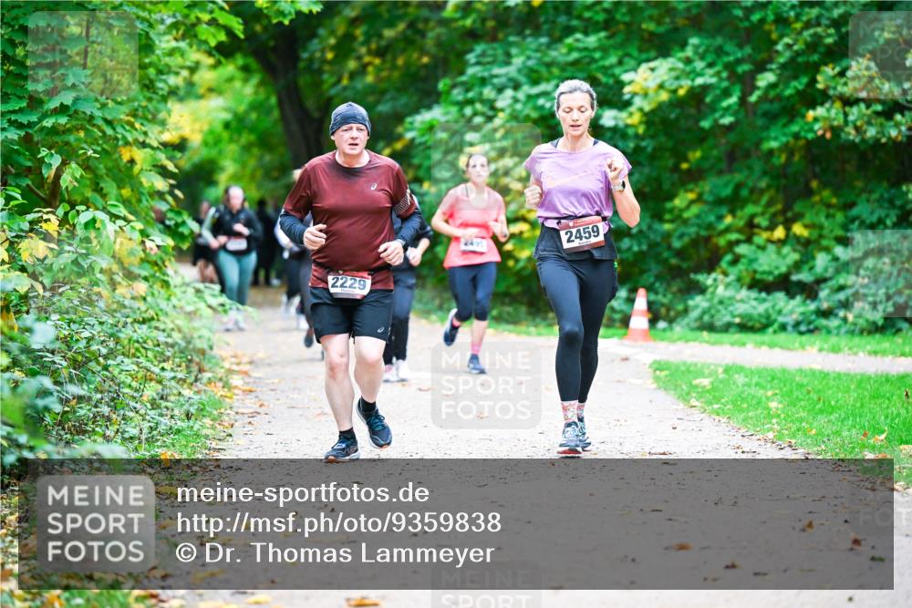 12.10.2025 - Bramfelder Halbmarathon 2025 Dr. Thomas Lammeyer http://msf.ph/oto/9359838 12.10.2025 11:09:42 Laufen 2459, 2229 meine-sportfotos.de