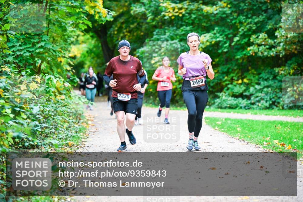 12.10.2025 - Bramfelder Halbmarathon 2025 Dr. Thomas Lammeyer http://msf.ph/oto/9359843 12.10.2025 11:09:43 Laufen 2459, 2229 meine-sportfotos.de