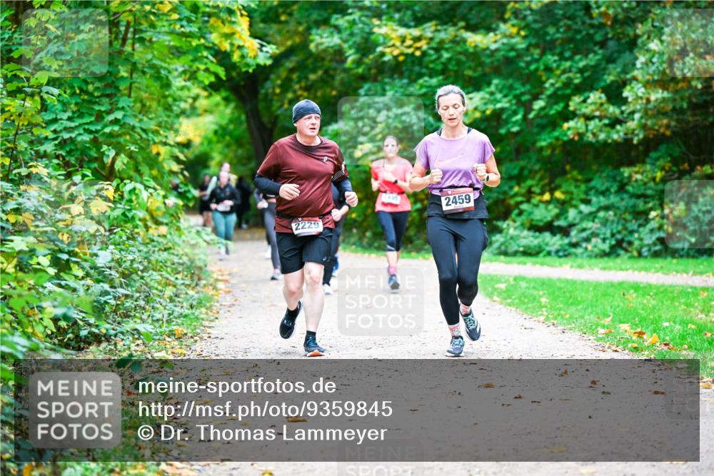 12.10.2025 - Bramfelder Halbmarathon 2025 Dr. Thomas Lammeyer http://msf.ph/oto/9359845 12.10.2025 11:09:43 Laufen 2459, 2229 meine-sportfotos.de