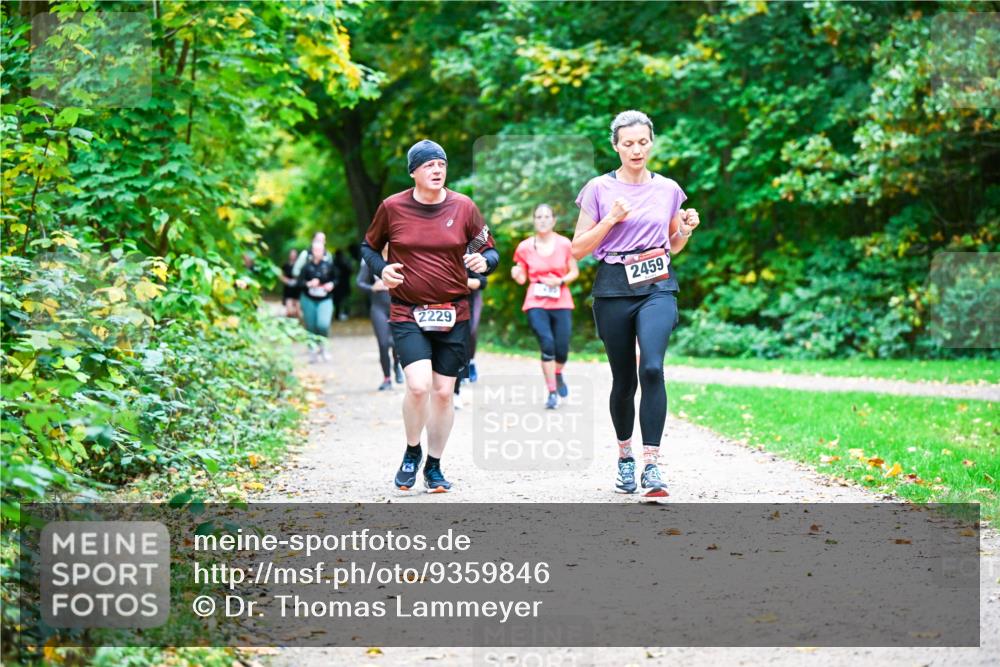 12.10.2025 - Bramfelder Halbmarathon 2025 Dr. Thomas Lammeyer http://msf.ph/oto/9359846 12.10.2025 11:09:43 Laufen 2459, 2229 meine-sportfotos.de
