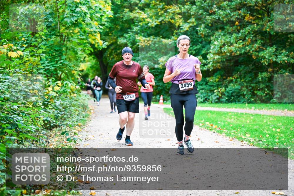 12.10.2025 - Bramfelder Halbmarathon 2025 Dr. Thomas Lammeyer http://msf.ph/oto/9359856 12.10.2025 11:09:45 Laufen 2229, 2459 meine-sportfotos.de
