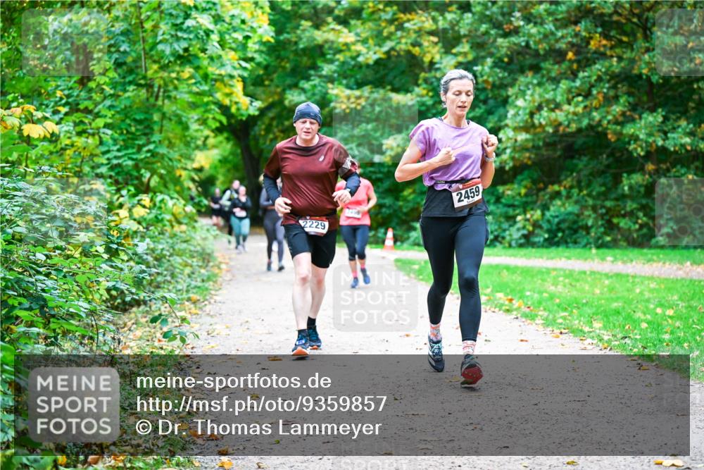 12.10.2025 - Bramfelder Halbmarathon 2025 Dr. Thomas Lammeyer http://msf.ph/oto/9359857 12.10.2025 11:09:45 Laufen 2459, 2229 meine-sportfotos.de