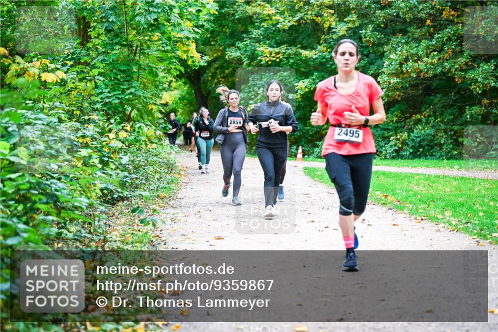 12.10.2025 - Bramfelder Halbmarathon 2025 Dr. Thomas Lammeyer http://msf.ph/oto/9359867 12.10.2025 11:09:48 Laufen 2244, 2859, 2495 meine-sportfotos.de
