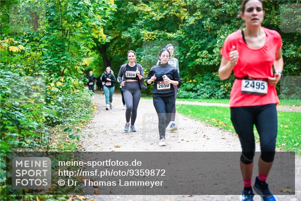 12.10.2025 - Bramfelder Halbmarathon 2025 Dr. Thomas Lammeyer http://msf.ph/oto/9359872 12.10.2025 11:09:49 Laufen 2244, 2859, 2650, 2495 meine-sportfotos.de