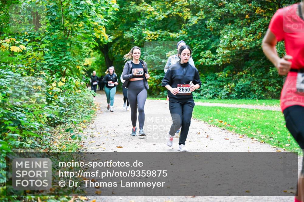 12.10.2025 - Bramfelder Halbmarathon 2025 Dr. Thomas Lammeyer http://msf.ph/oto/9359875 12.10.2025 11:09:49 Laufen 2244, 59, 2650 meine-sportfotos.de