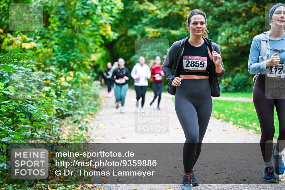 12.10.2025 - Bramfelder Halbmarathon 2025 Dr. Thomas Lammeyer http://msf.ph/oto/9359886 12.10.2025 11:09:52 Laufen 2859, 272 meine-sportfotos.de