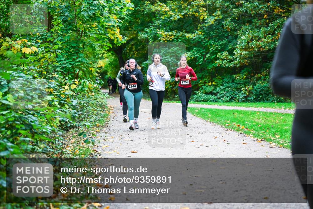 12.10.2025 - Bramfelder Halbmarathon 2025 Dr. Thomas Lammeyer http://msf.ph/oto/9359891 12.10.2025 11:09:53 Laufen 2244, 2750, 332 meine-sportfotos.de