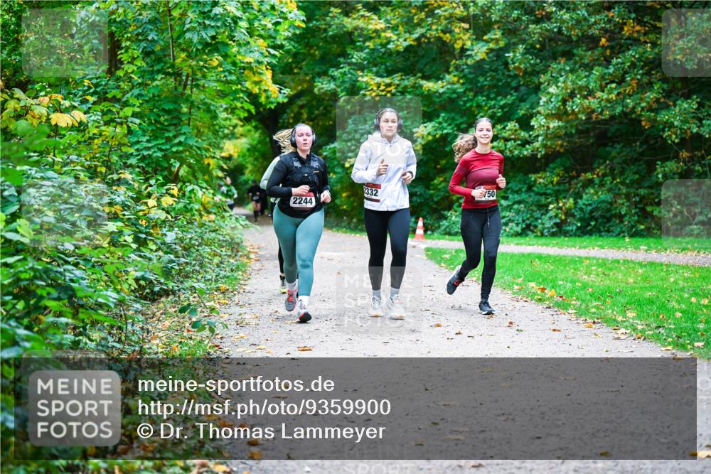 12.10.2025 - Bramfelder Halbmarathon 2025 Dr. Thomas Lammeyer http://msf.ph/oto/9359900 12.10.2025 11:09:54 Laufen 2244, 2332, 50 meine-sportfotos.de
