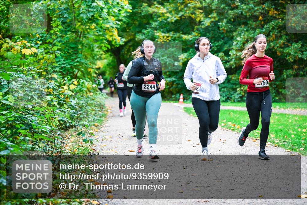 12.10.2025 - Bramfelder Halbmarathon 2025 Dr. Thomas Lammeyer http://msf.ph/oto/9359909 12.10.2025 11:09:55 Laufen 2244, 50 meine-sportfotos.de
