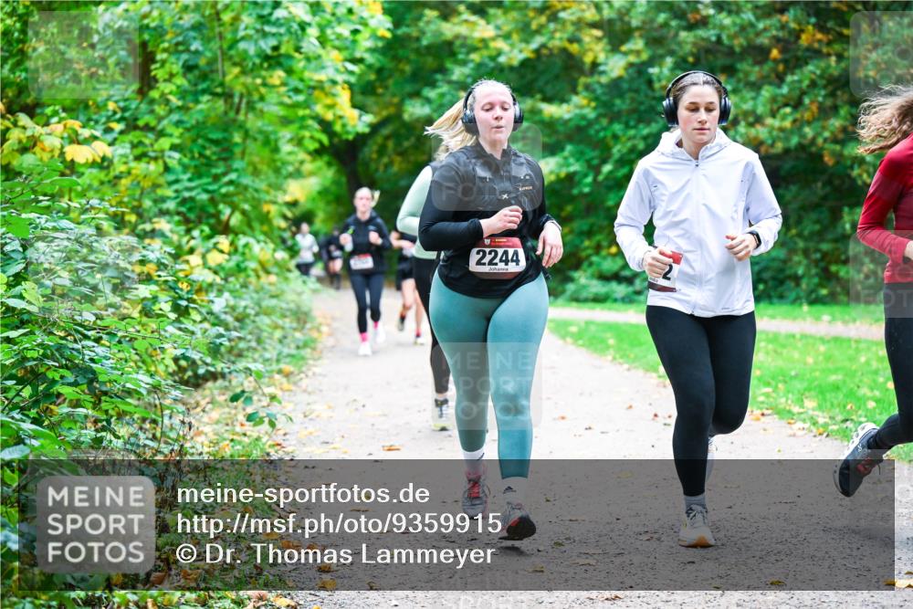 12.10.2025 - Bramfelder Halbmarathon 2025 Dr. Thomas Lammeyer http://msf.ph/oto/9359915 12.10.2025 11:09:56 Laufen 2244 meine-sportfotos.de