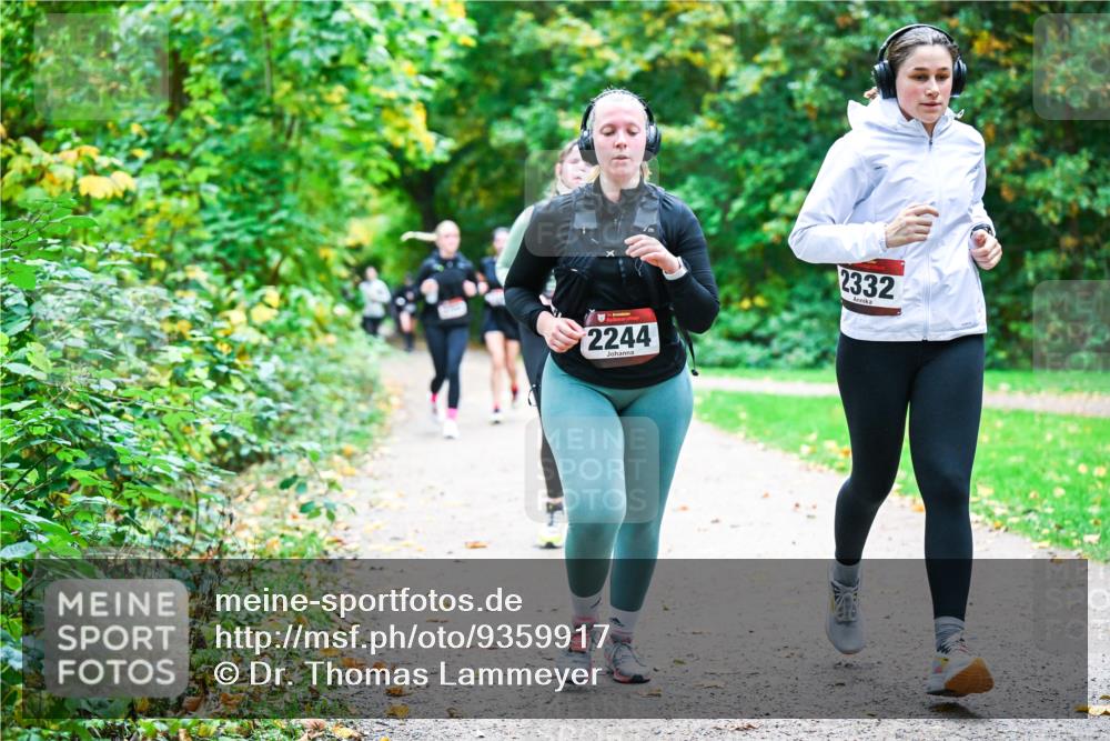 12.10.2025 - Bramfelder Halbmarathon 2025 Dr. Thomas Lammeyer http://msf.ph/oto/9359917 12.10.2025 11:09:56 Laufen 2244, 2332 meine-sportfotos.de