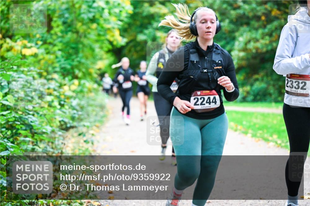 12.10.2025 - Bramfelder Halbmarathon 2025 Dr. Thomas Lammeyer http://msf.ph/oto/9359922 12.10.2025 11:09:57 Laufen 2332, 2244 meine-sportfotos.de